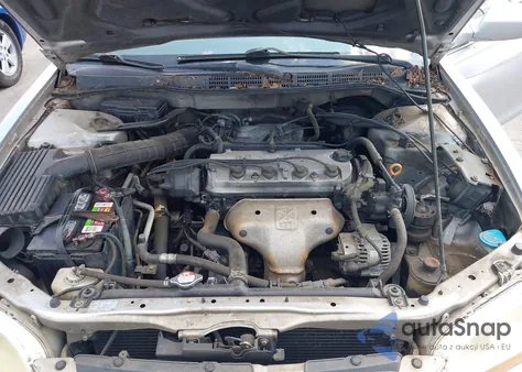 2000 Honda Accord 2.3 Lx from USA, damaged, VIN 1HGCG3240YA026714